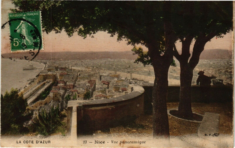 Carte postale ancienne La Cote d'Azur - Nice - Vue panoramique à Nice