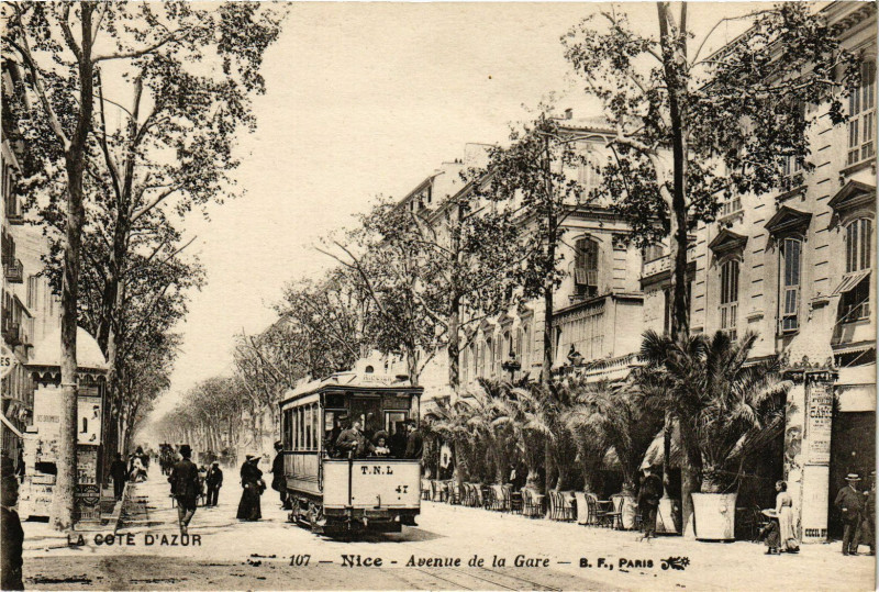 Carte postale ancienne Nice - Avenue de la Gare à Nice