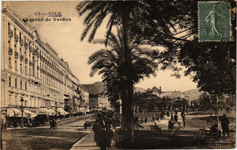 Carte postale ancienne Nice - Avenue Verdun à Nice