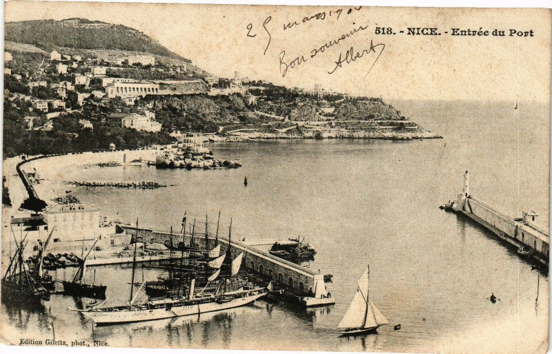 Carte postale ancienne Nice - Entrée du Port à Nice
