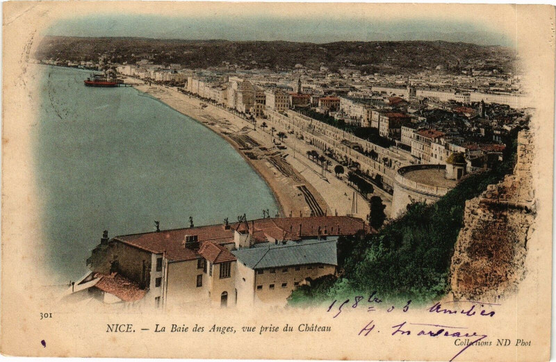 Carte postale ancienne Nice - La Baie des Anges, vue prise du Chateau à Nice