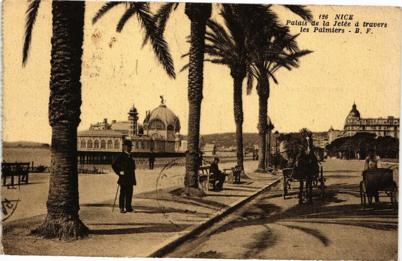 Carte postale ancienne Nice - Palais de la Jetée a Travers les Palmiers à Nice