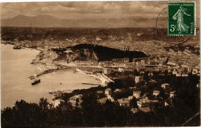 Carte postale ancienne Nice - Panorama pris du Mont-Boron à Nice