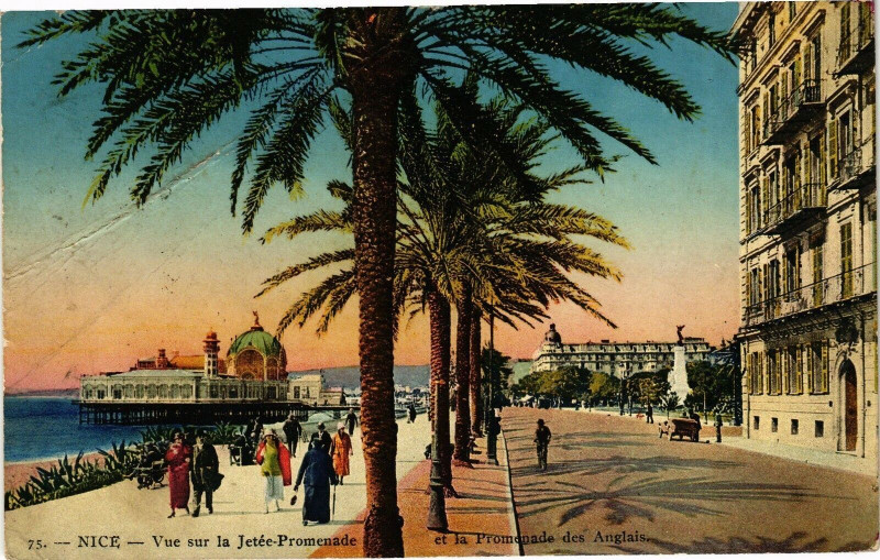 Carte postale ancienne Nice - Vue sur la Jetée-Promenade et la Promenade des Anglais à Nice