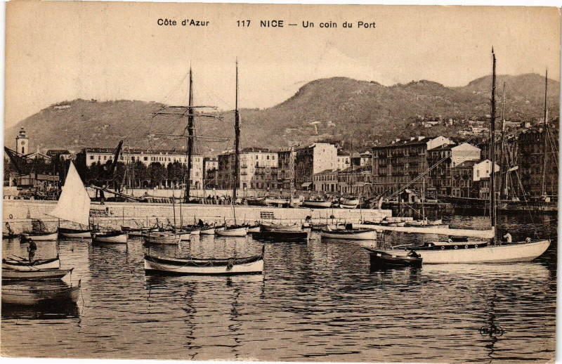 Carte postale ancienne Cote d'Azur - Nice - Un coin du Port à Nice