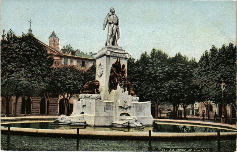 Carte postale ancienne Nice - La statue de Garibaldi à Nice