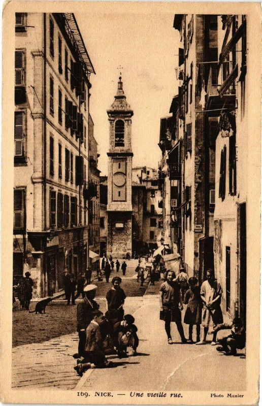 Carte postale ancienne Nice - Une vieille rue à Nice