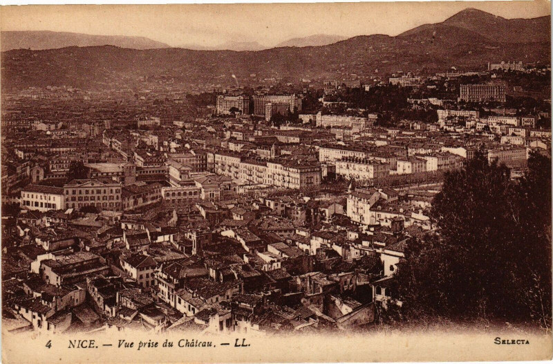 Carte postale ancienne Nice - Vue prise du Chateau à Nice
