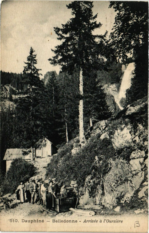 Carte postale ancienne Dauphiné - Belledonne - Arrivée a l'Oursiere