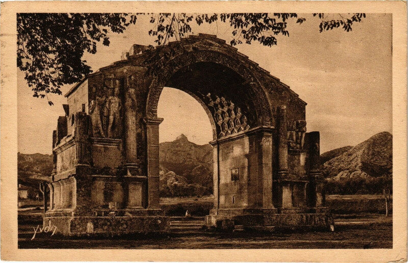 Carte postale ancienne Monument Romain A Saint Remy De Provence à Vence