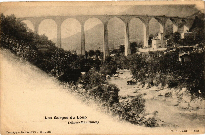 Carte postale ancienne Les Gorges du Loup