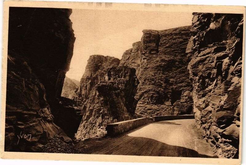 Carte postale ancienne Gorges De Daluis à Daluis