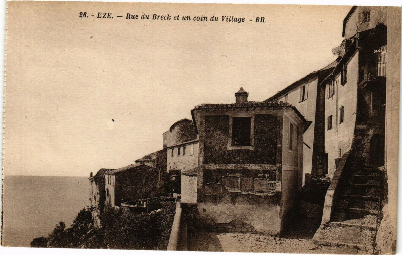 Carte postale ancienne Eze - Rue du breck et un coin du village à Èze