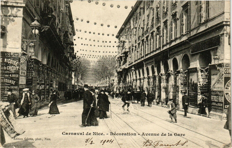Carte postale ancienne Carneval De Nice - Décoration - Avenue de la Gare à Nice