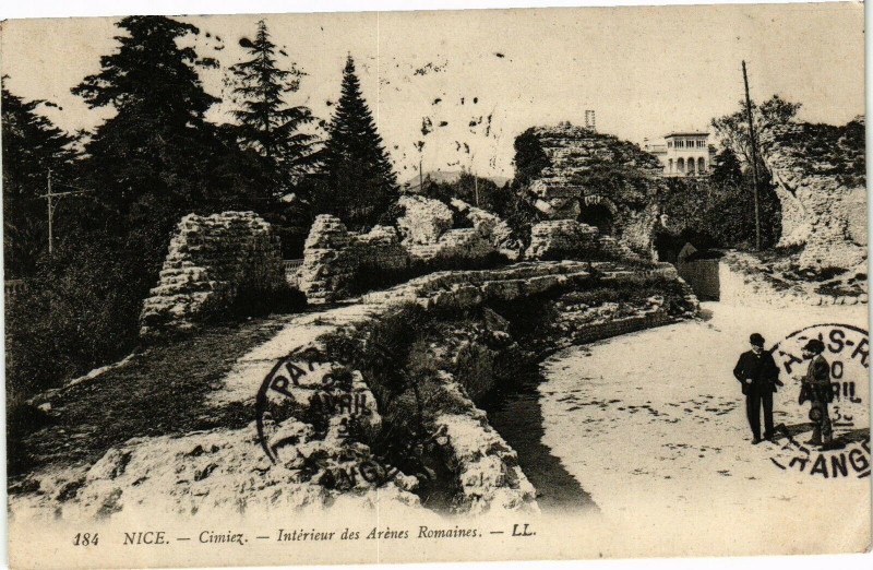 Carte postale ancienne Nice - Cimier - Intérieur des Arénes Romaines à Nice
