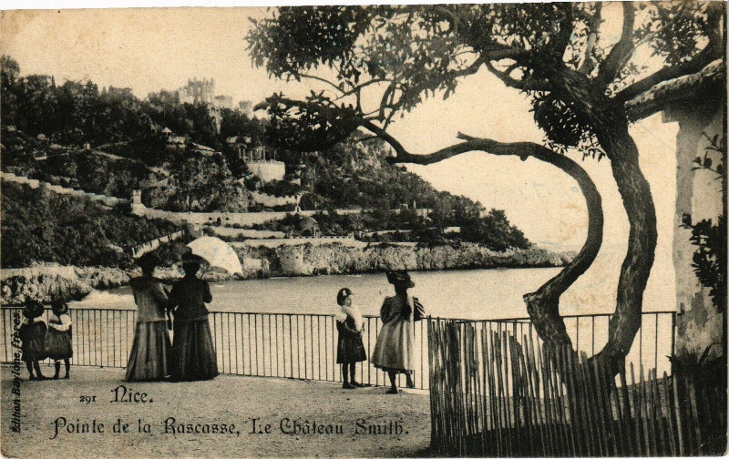 Carte postale ancienne Nice - Pointe de la Roscosse, Le Chateau Smith à Nice