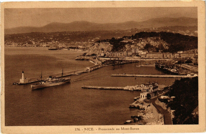 Carte postale ancienne Nice - Promenade au Mont-Boron à Nice