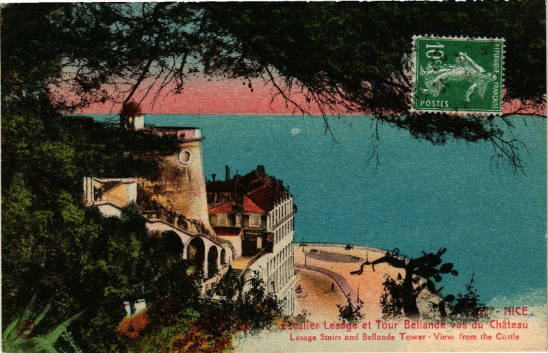 Carte postale ancienne Nice - Escallier Lesége et Tour Bellande vus du Chateau à Nice