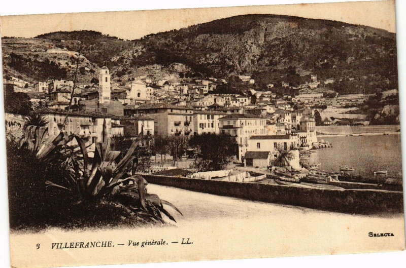 Carte postale ancienne Villefranche - Vue générale