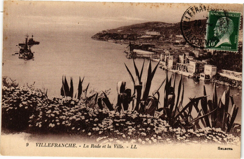 Carte postale ancienne Villefranche - La rade et la ville