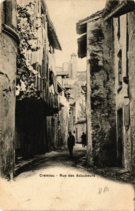Carte postale ancienne Cemieu - Rue des Adaubeurs