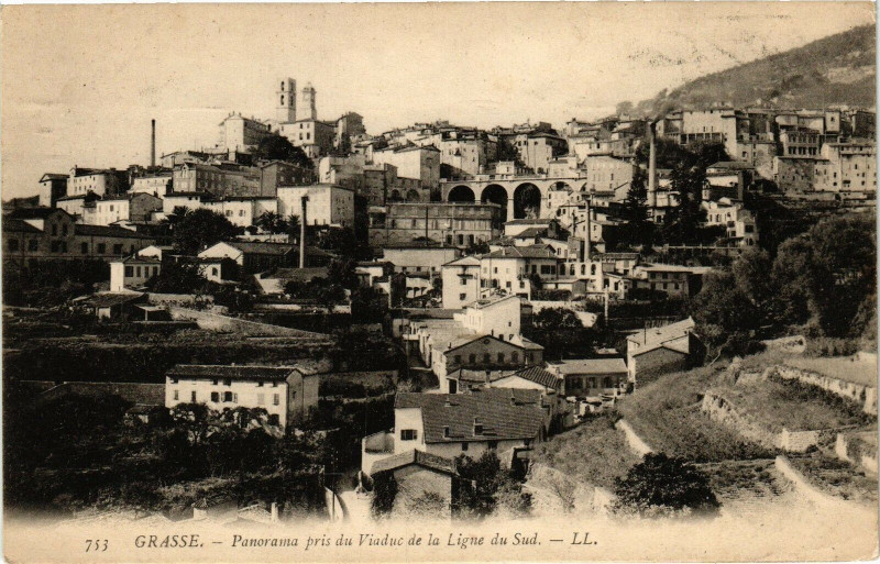 Carte postale ancienne Grasse - Panorama pris du viaduc à Grasse