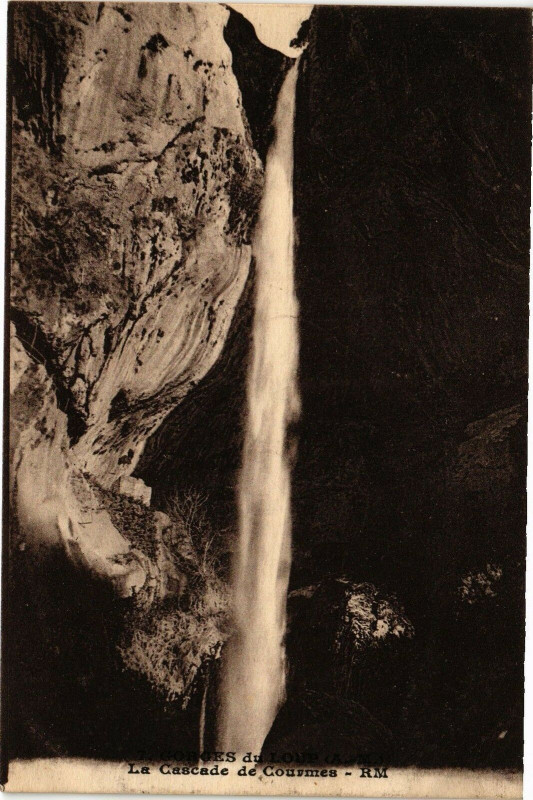 Carte postale ancienne Gorges du Loup - La cascade