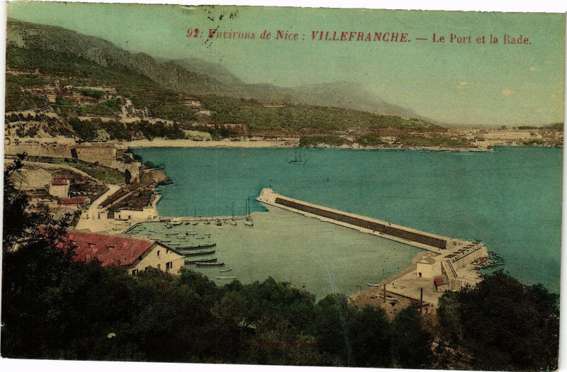Carte postale ancienne Environs de Nice - Le port et la rade à Nice