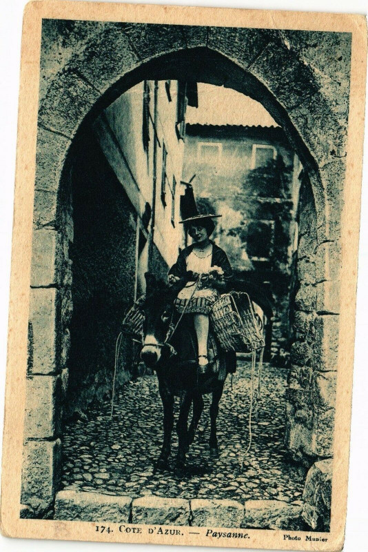 Carte postale ancienne Cote d'Azur . - Paysanne