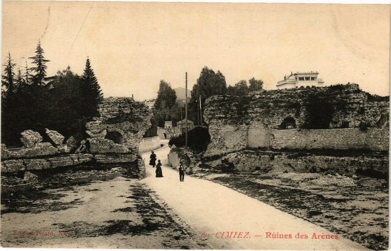 Carte postale ancienne Cimiez - Ruines des arenes