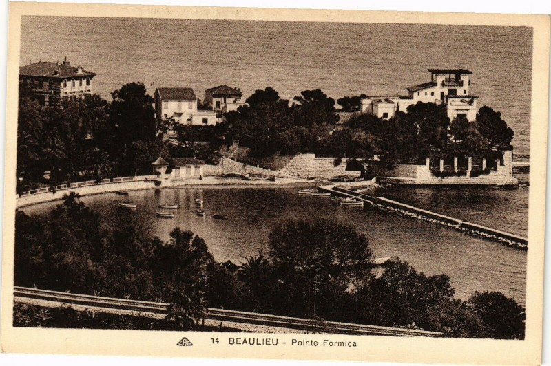 Carte postale ancienne Beaulieu - Pointe formica