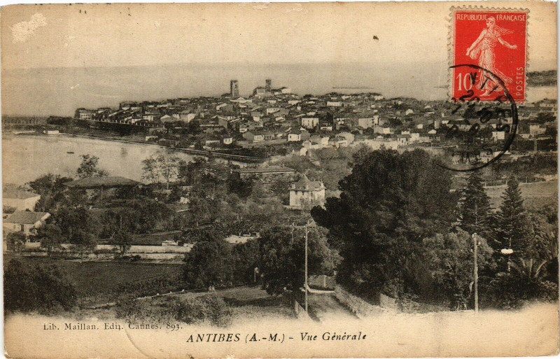 Carte postale ancienne Antibes - Vue générale à Antibes