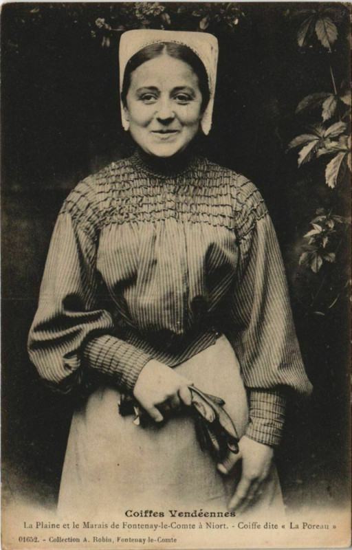 Carte postale ancienne Coiffes Vendeennes - Femme - Type - Folklore