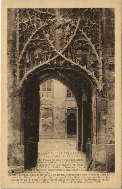 Carte postale ancienne Avignon Le Palais du Roure - Porte d'Entree à Avignon