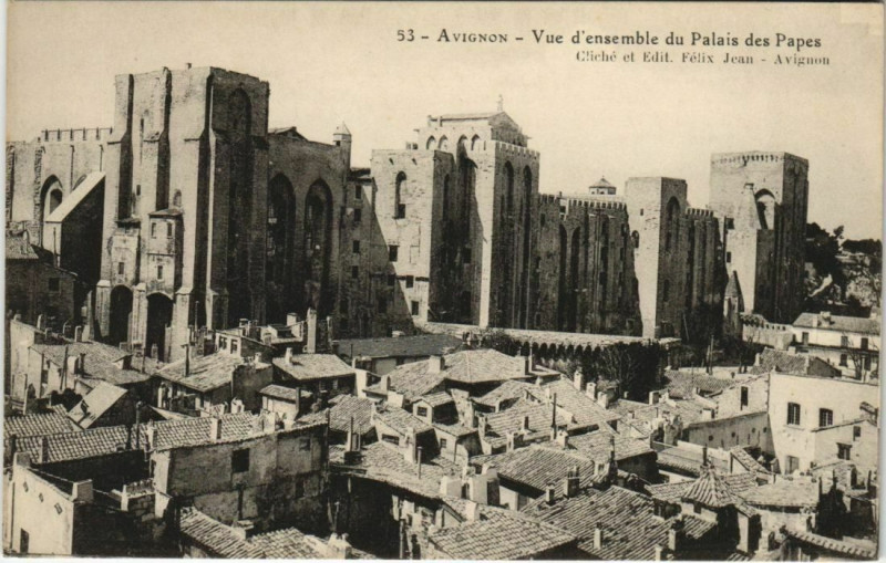 Carte postale ancienne Avignon Vue d'Ensemble du Palais des Papes à Avignon