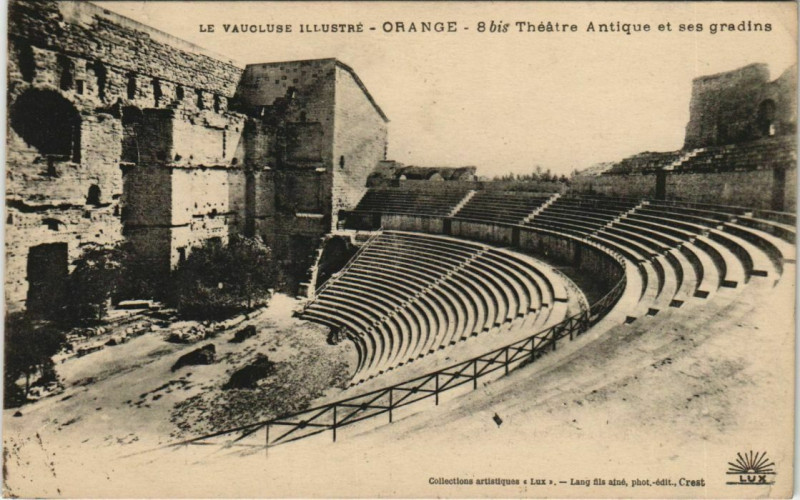 Carte postale ancienne Orange Theatre Antique et ses Gradins à Orange