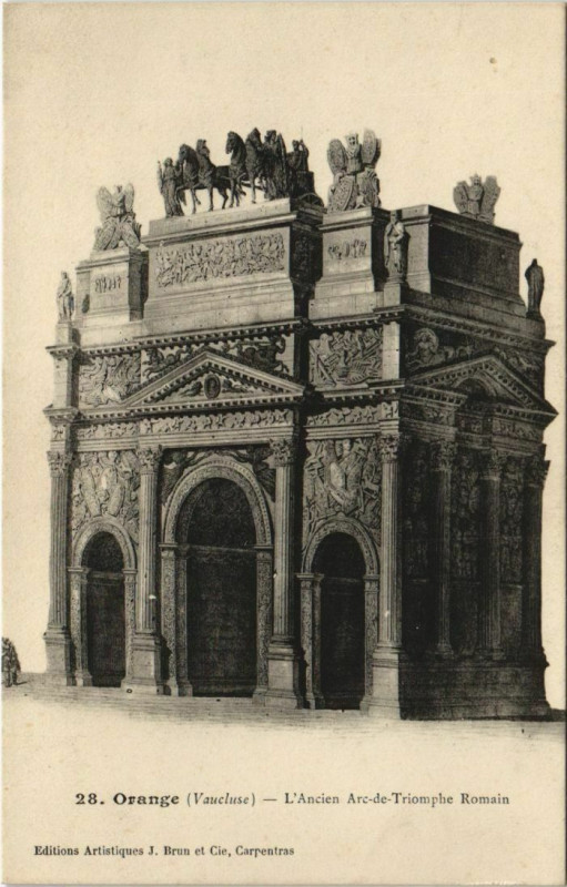 Carte postale ancienne Orange L'Ancien Arc-de-Triomphe Romain à Orange