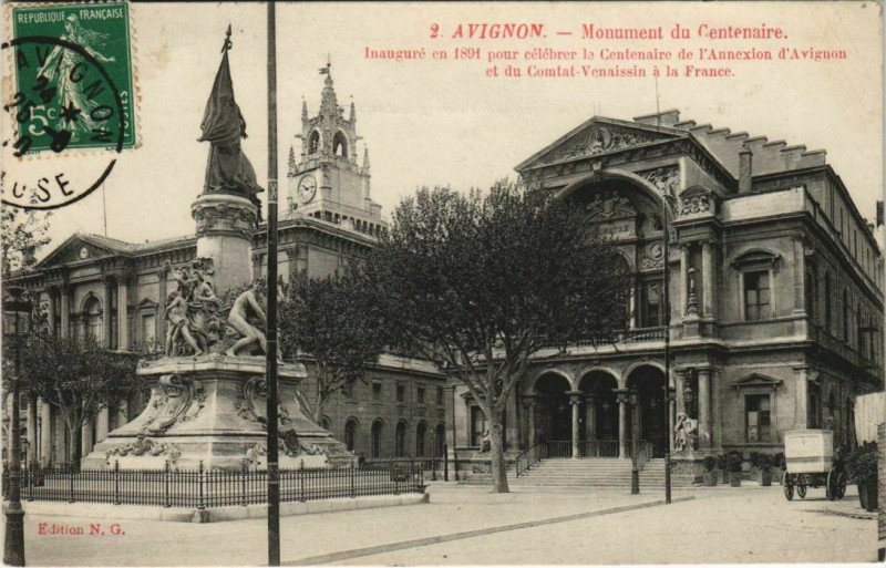 Carte postale ancienne Avignon Monument de Centenaire à Avignon