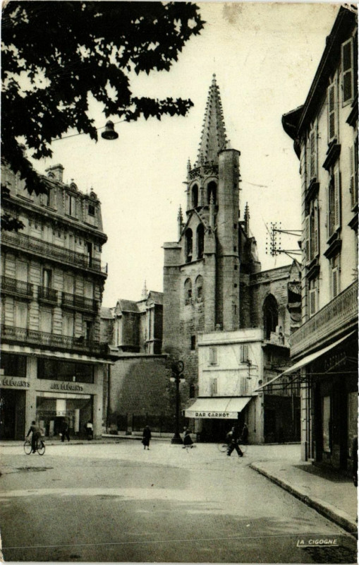 Carte postale ancienne Vaucluse Avignon L'Eglise St-Pierre Xiv s. à Avignon