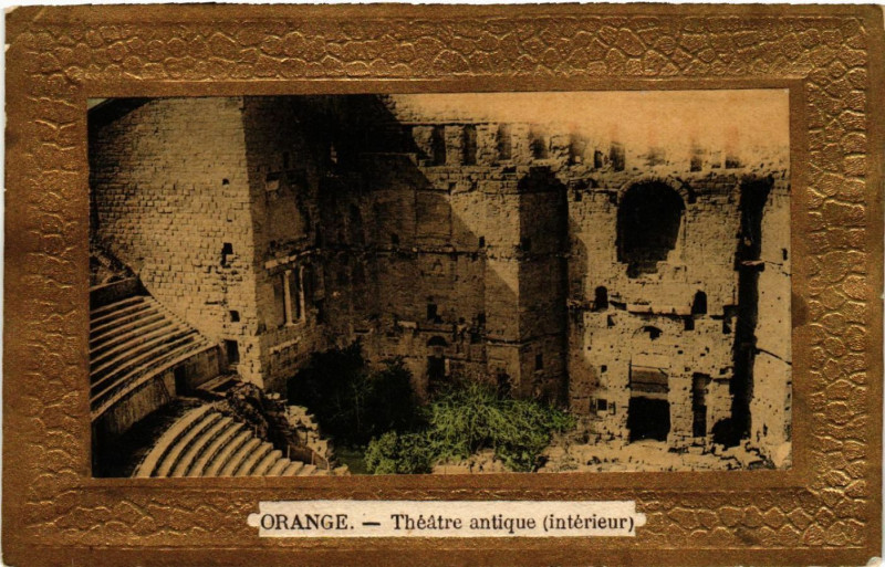 Carte postale ancienne Orange - Theatre antique à Orange