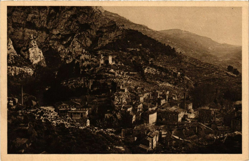Carte postale ancienne Fontaine de Vaucluse - Vue générale à Fontaine-de-Vaucluse