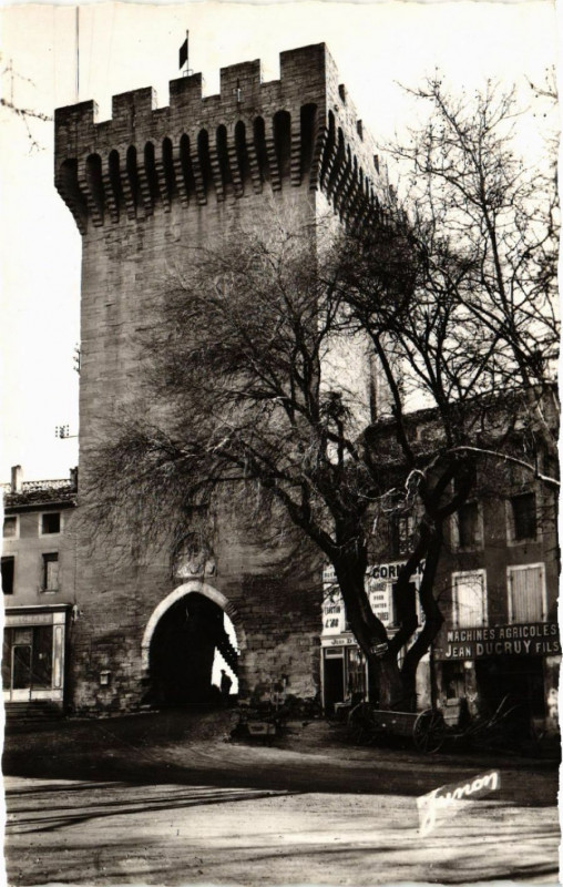Carte postale ancienne Carpentras - La Porte d'Orange à Carpentras