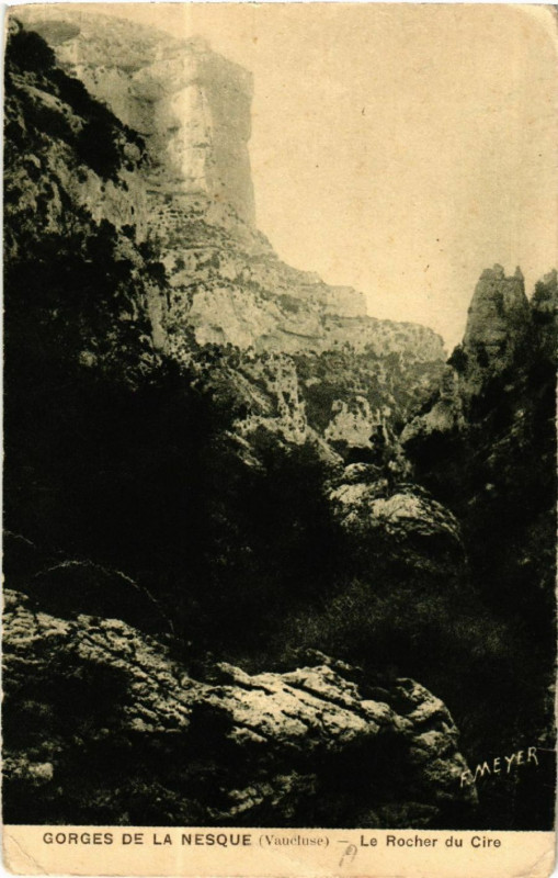 Carte postale ancienne Gorges de la Nesque - Le Rocher du Cire