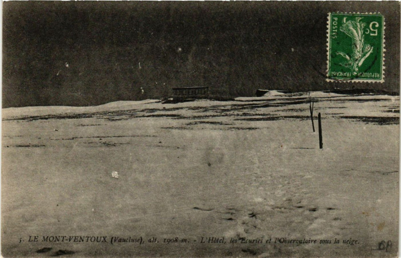 Carte postale ancienne Le Mont-Ventoux alt. 1908m - L'Hotel les Ecuries et