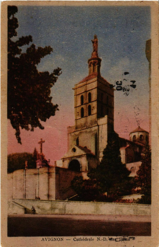 Carte postale ancienne Avignon - Cathédrale N.-D. des Duras à Avignon