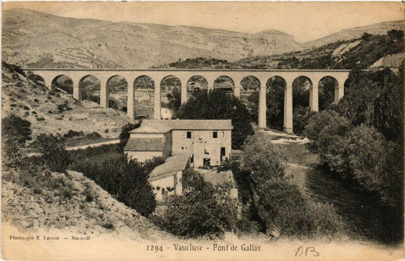 Carte postale ancienne Vaucluse - Pont de Gallas