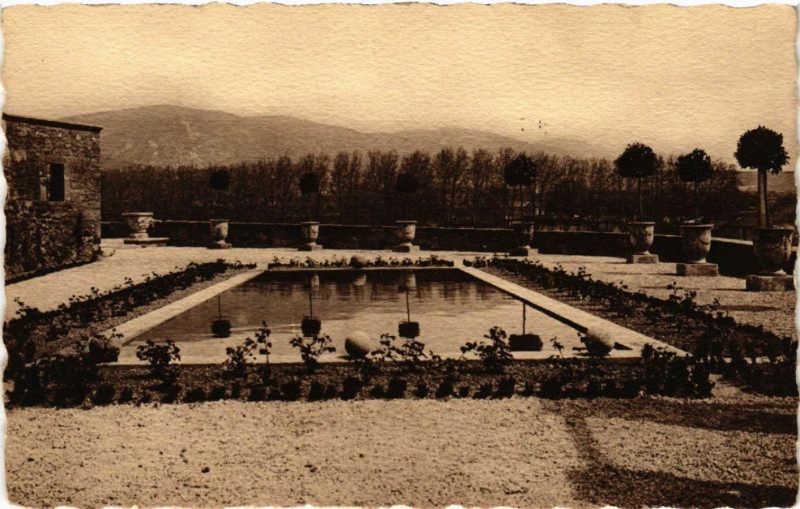 Carte postale ancienne Chateau de Lourmarin à Lourmarin