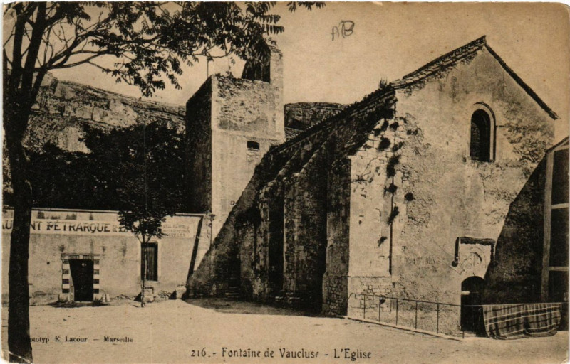 Carte postale ancienne Fontaine de Vaucluse - L'Eglise à Fontaine-de-Vaucluse