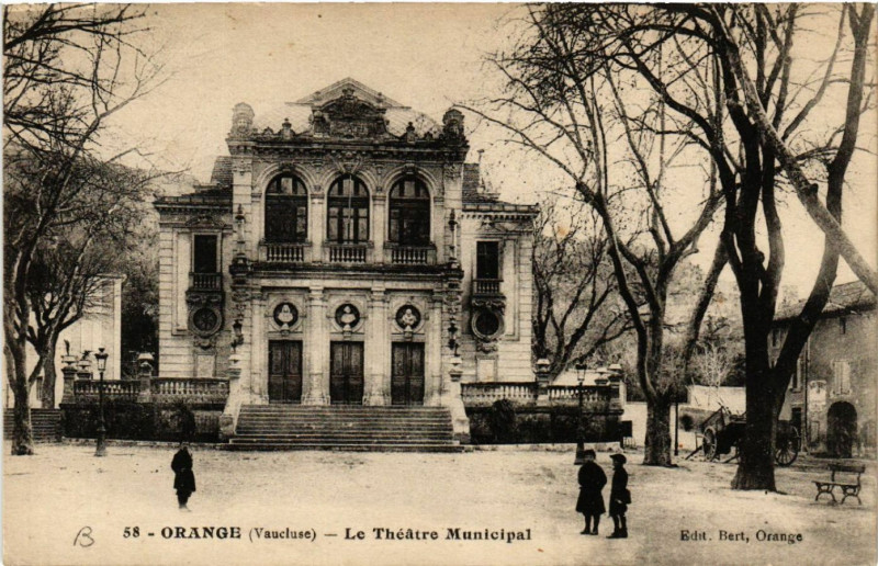 Carte postale ancienne Orange - Le Theatre Municipal à Orange