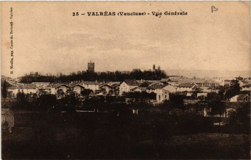 Carte postale ancienne Valreas - Vue générale à Valréas